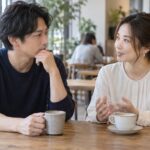 将来について落ち着いて話す二人